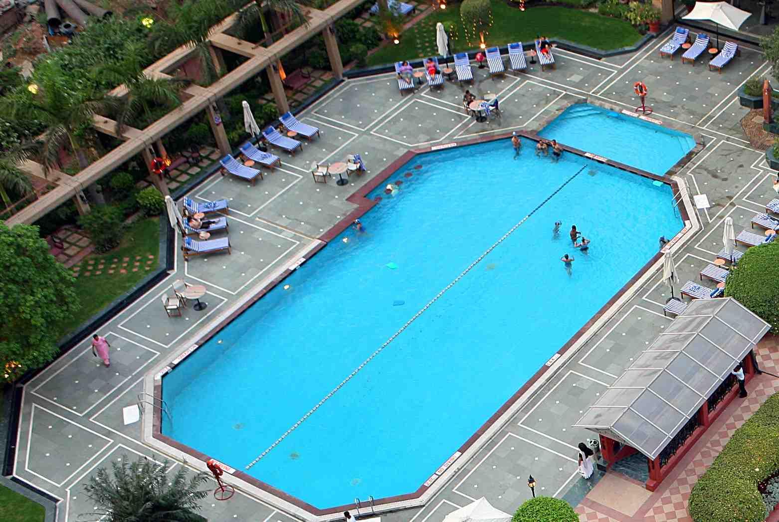 Eros Hotel New Delhi, Nehru Place Exterior foto Swimming pool at the Taj Mahal Palace