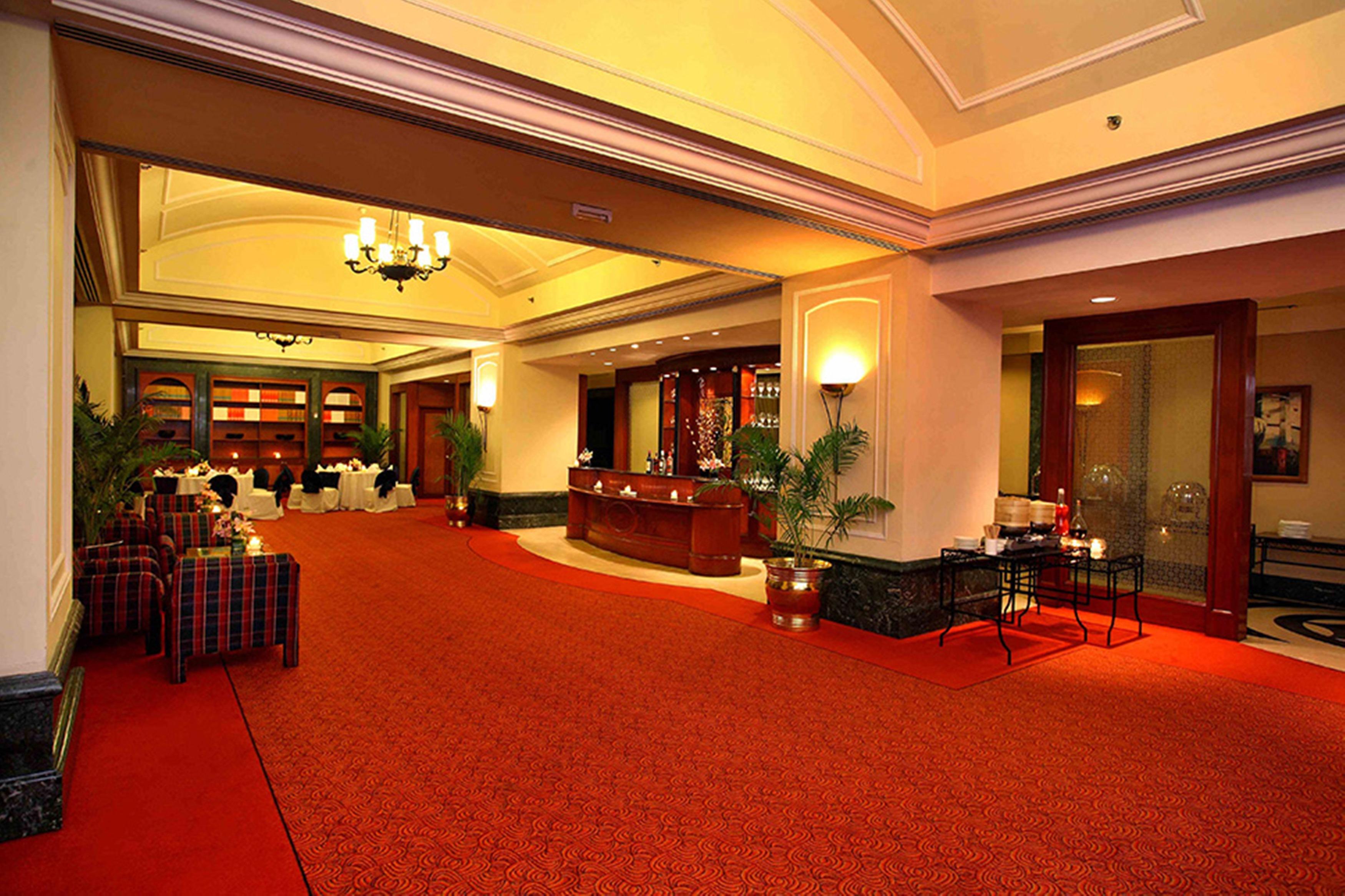 Eros Hotel New Delhi, Nehru Place Exterior foto The lobby of the hotel
