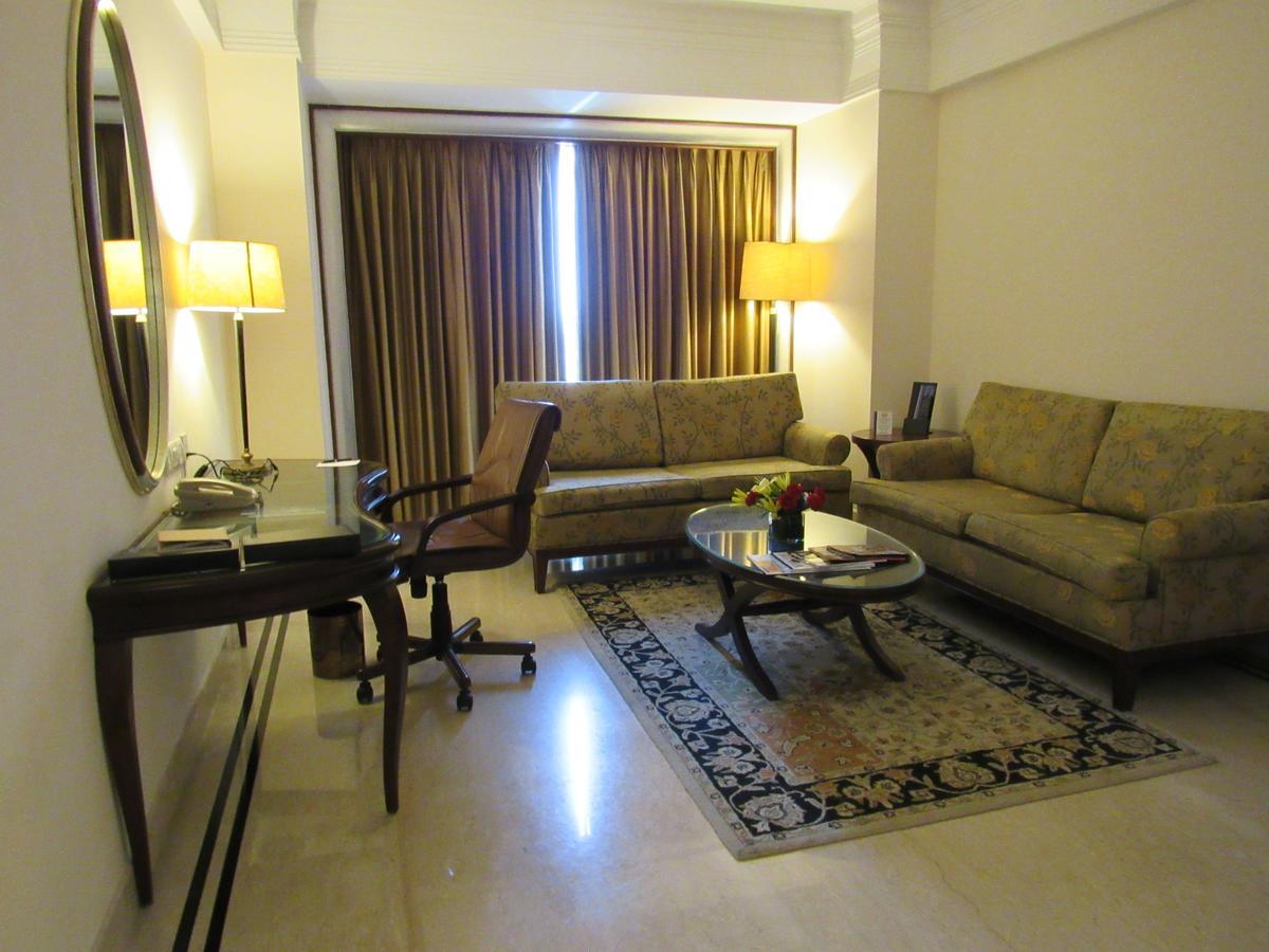 Eros Hotel New Delhi, Nehru Place Exterior foto Living room of a suite at the Taj Mahal Palace, Mumbai
