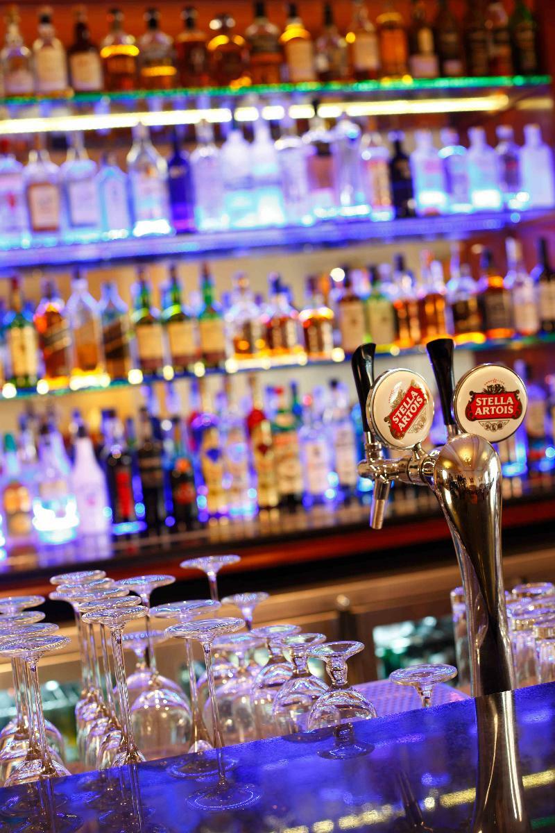 Eros Hotel New Delhi, Nehru Place Exterior foto Stella Artois taps